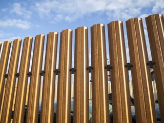Штакетник П-образный А Монолит 0,4 Print Premium Golden Wood Golden Wood 2 - в «Монолит-Металлопрокат».